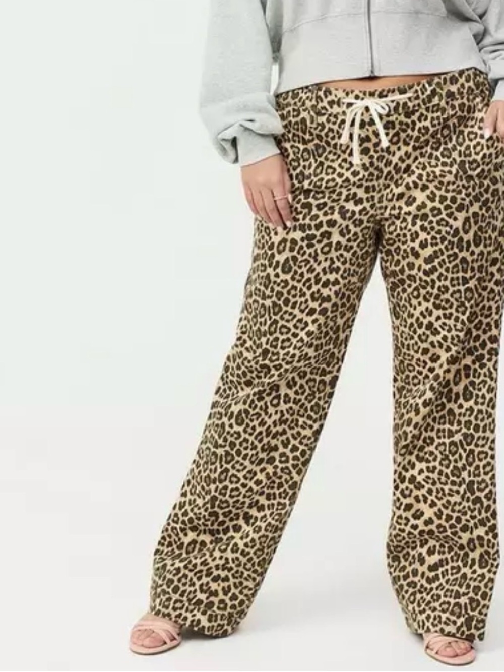 NWT Torrid Neutral Leopard Weekend Mid-Rise Wide Leg Pant Size 5 28 5X